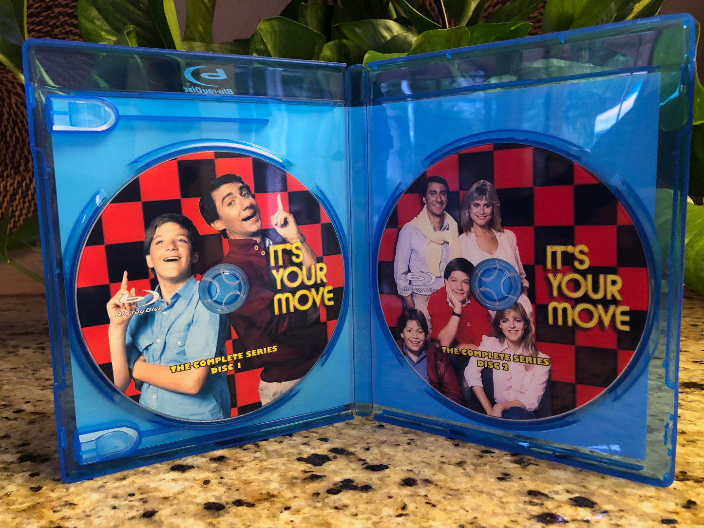 It's Your Move Complete Series, 2 Blu Ray Set